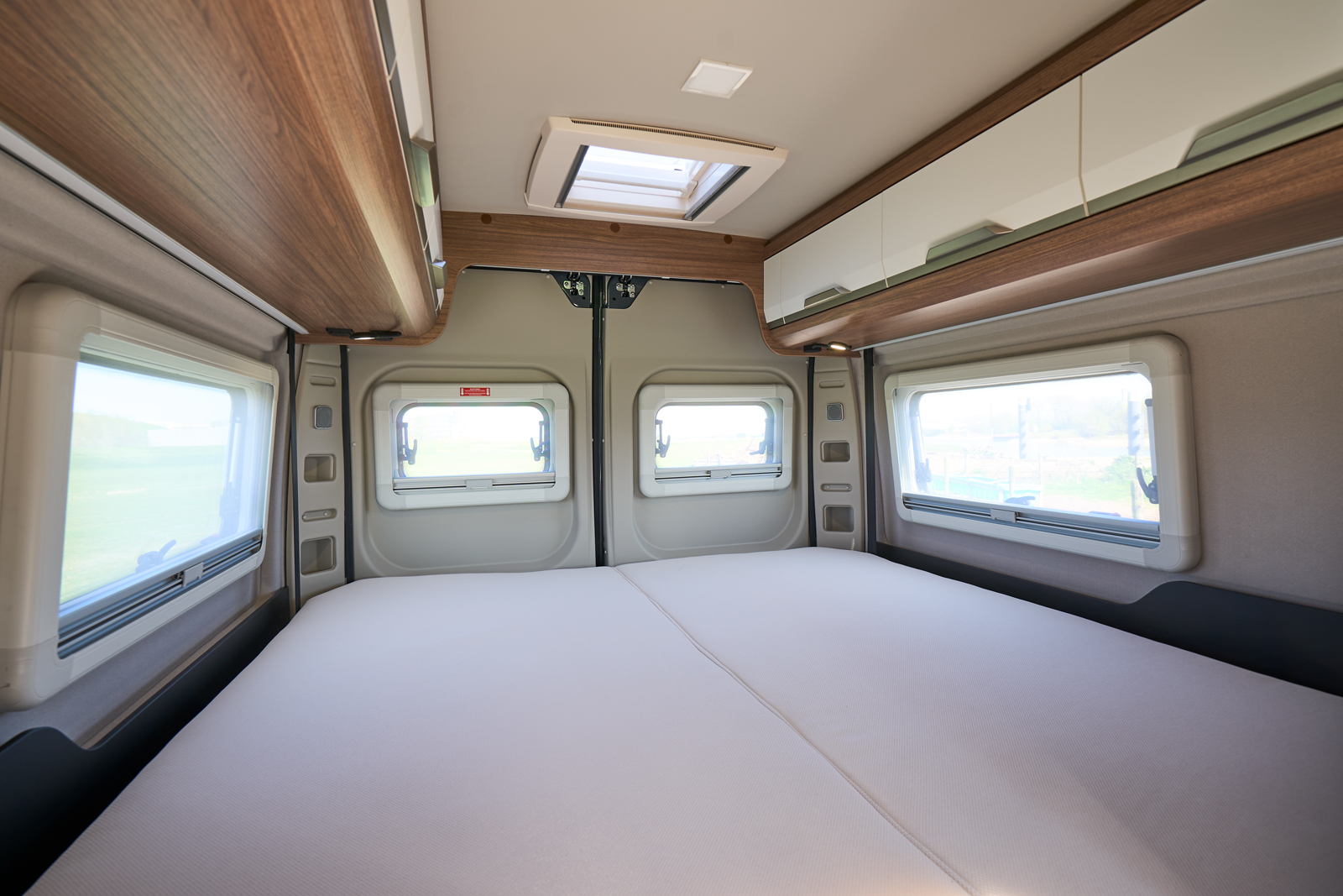 Knaus 600 ME met daktent