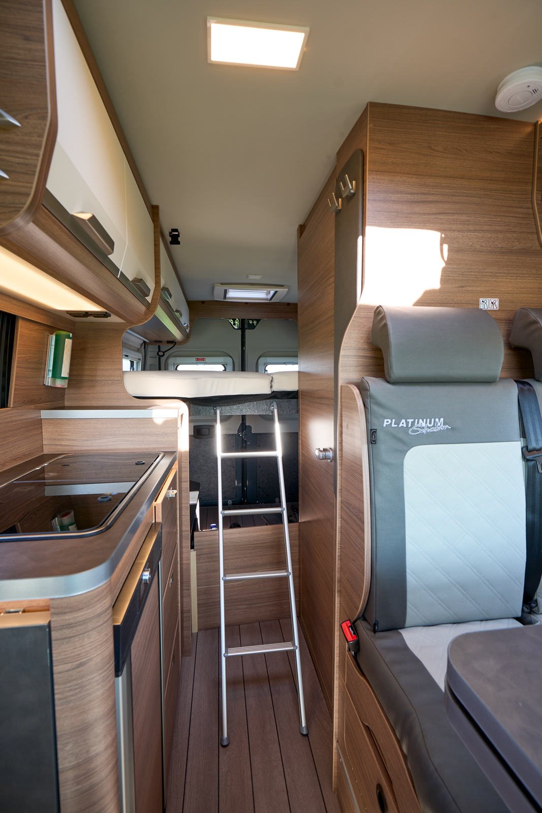 Knaus 600 ME met daktent
